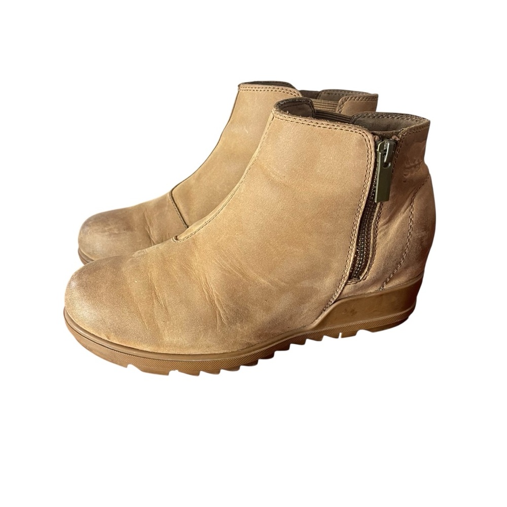 Sorel Evie II Tan Ankle Booties with Side Zipper